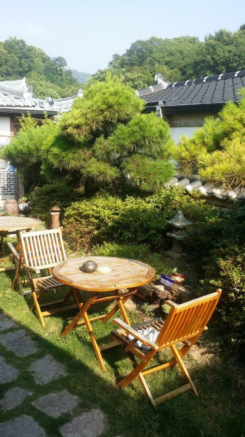 Yeonwoodang Guesthouse Jeonju Esterno foto